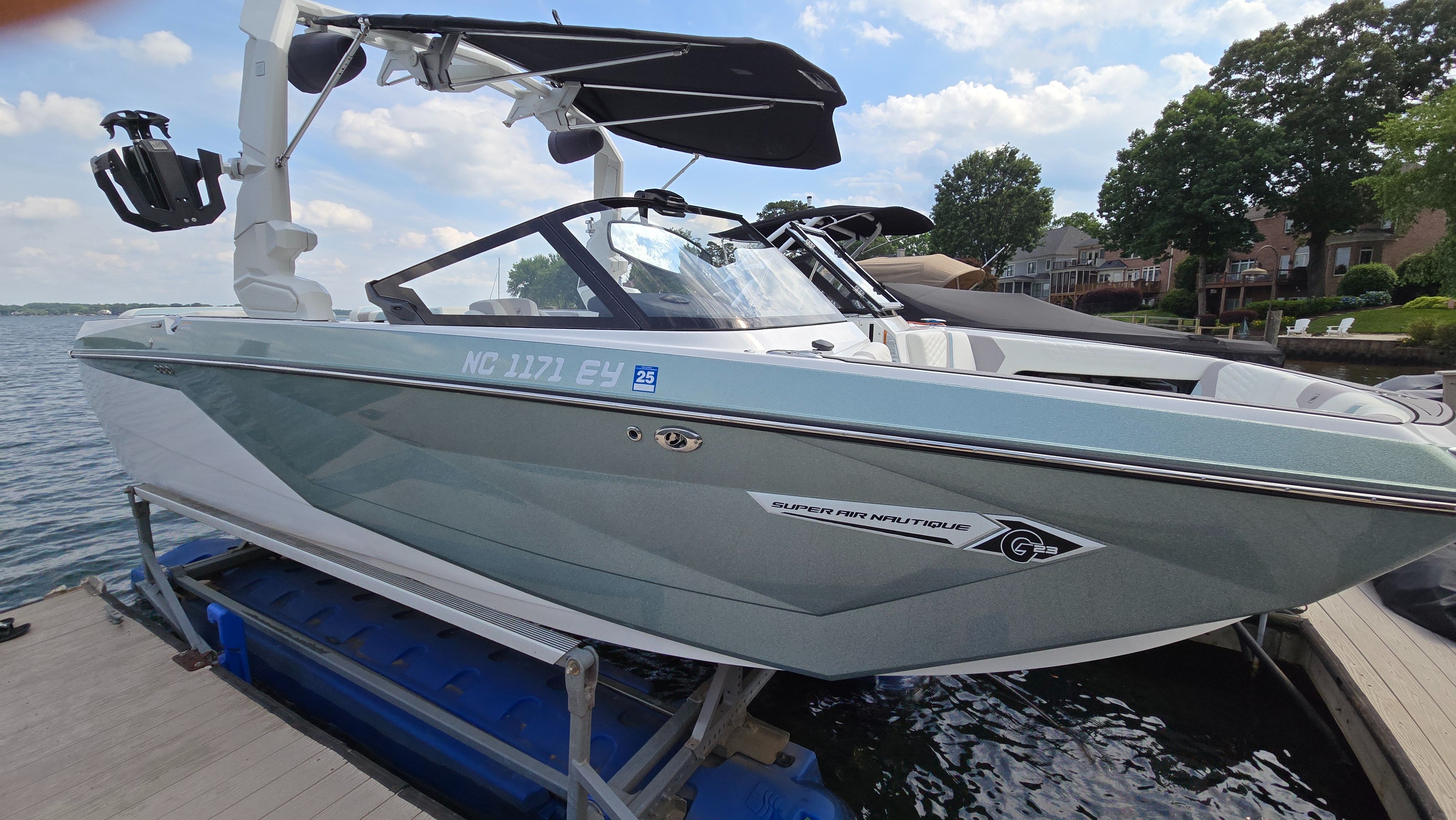 2022 G23 Super Air Nautique Icon